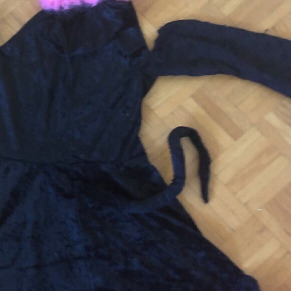 Children's Black Cat Dress - Costume - Dress Up America - Picture 2 of 3